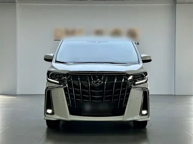 Toyota Alphard — Фото автомобиля 4