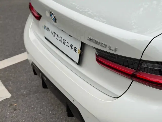 BMW 3 Series — Фото автомобиля 9