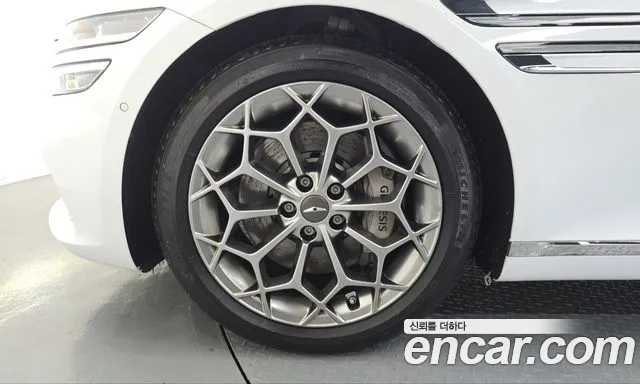 Genesis G80 RG3 — Фото автомобиля 5