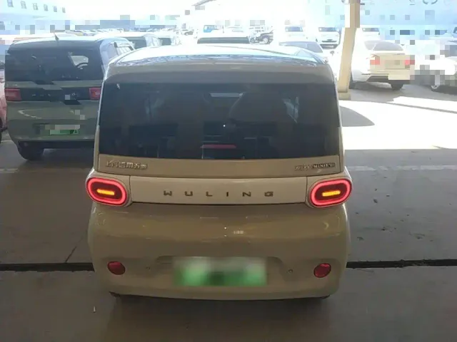 Wuling Hongguang Mini EV — Фото автомобиля 5