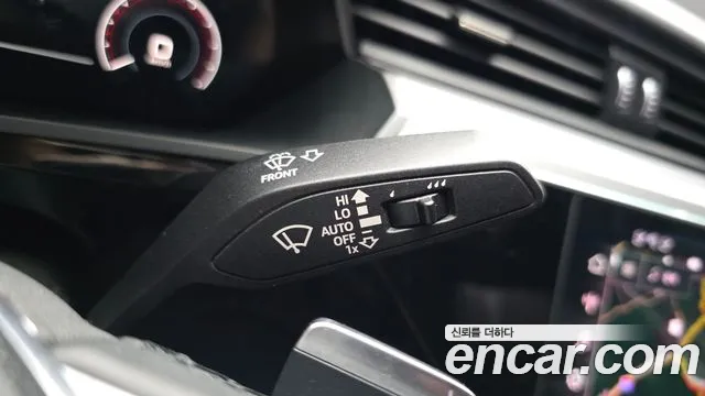 Audi e-tron — Фото автомобиля 28