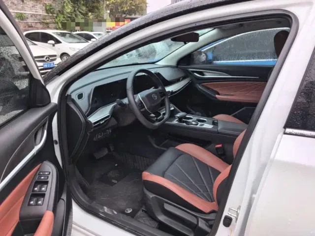 Changan Eado — Фото автомобиля 15