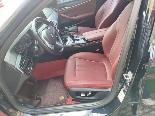 BMW 5 Series — Фото автомобиля 14