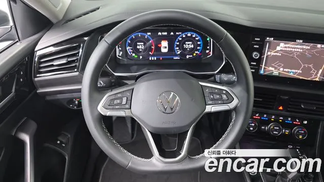 Volkswagen Jetta — Фото автомобиля 12