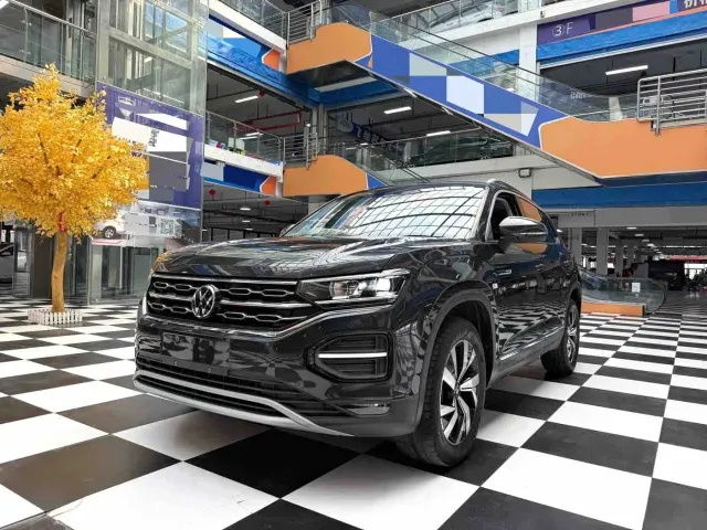 Фотография автомобиля — Volkswagen Tayron