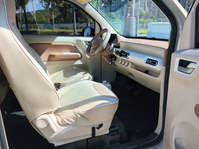 Wuling Hongguang Mini EV — Фото автомобиля 14