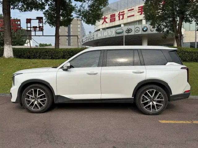GAC Trumpchi GS8 — Фото автомобиля 3