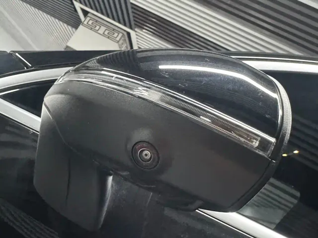 Mercedes-Benz GLC-Class — Фото автомобиля 12