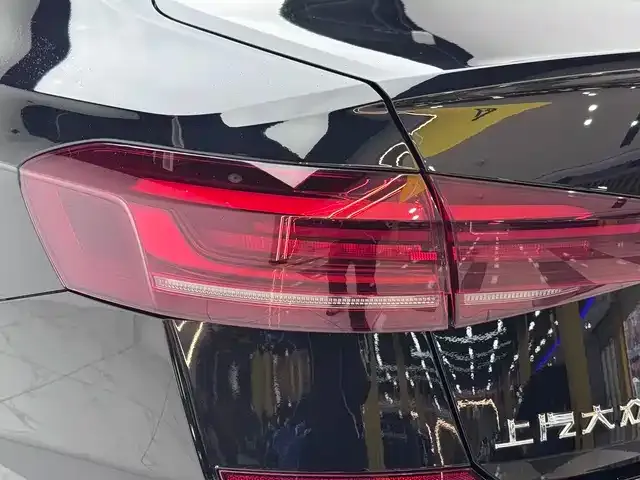 Volkswagen Passat — Фото автомобиля 14