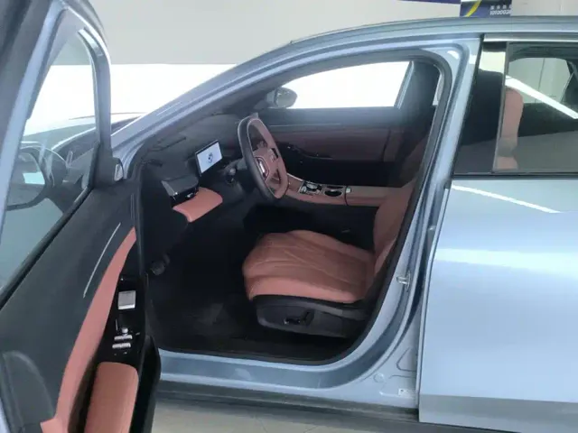 Geely Galaxy L6 — Фото автомобиля 9