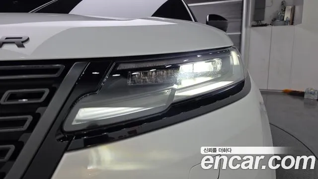 Land Rover Range Rover Velar Range Rover Velar 2.0 P250 Dynamic SE — Фото автомобиля 17