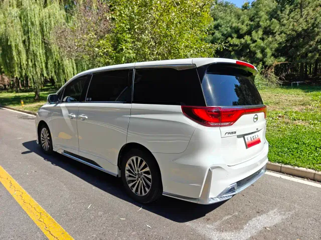 GAC Trumpchi M8 — Фото автомобиля 6