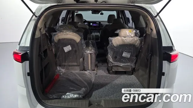 Kia Canival Carnival 4 поколение Бензин 11 мест Prestige — Фото автомобиля 30