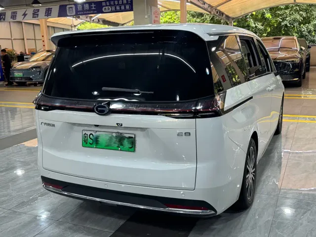 GAC Trumpchi E8 — Фото автомобиля 9