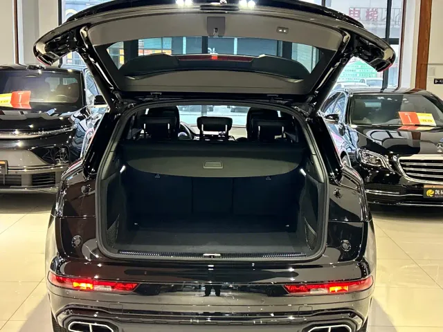 Audi Q5L — Фото автомобиля 28