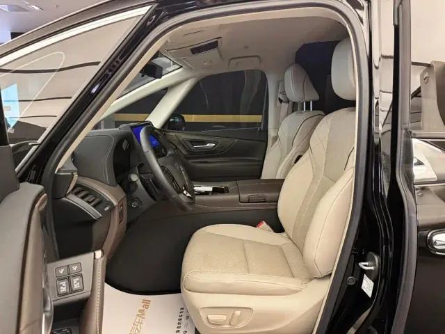 Toyota Alphard — Фото автомобиля 7