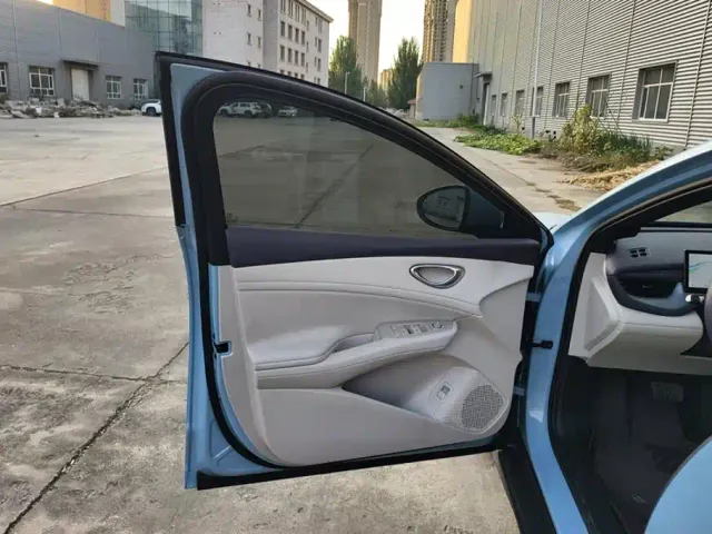 BYD Seal 06 GT — Фото автомобиля 7