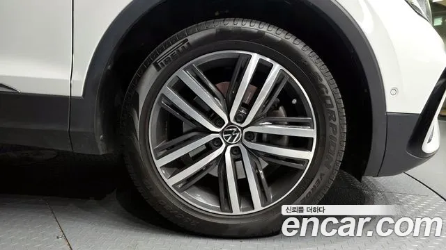 Volkswagen Tiguan — Фото автомобиля 17