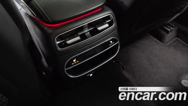Genesis GV70 — Фото автомобиля 20