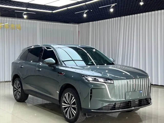Hongqi HS6 PHEV — Фото автомобиля 3