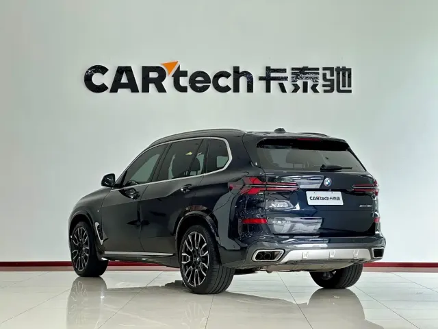 BMW BMW X5 2023 xDrive 40Li M Sport Package — Фото автомобиля 17