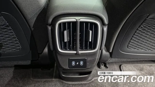 Hyundai Ioniq 6 — Фото автомобиля 23