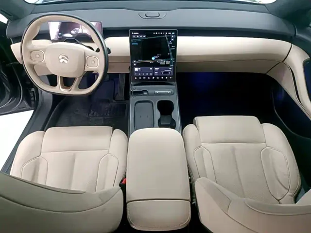 Nio ET5 Touring — Фото автомобиля 9