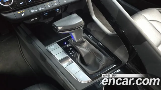 Hyundai Avante CN7 — Фото автомобиля 12