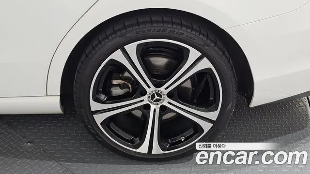 Mercedes-Benz C-Class — Фото автомобиля 21