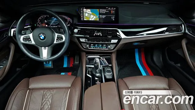 BMW 5 Series G30 — Фото автомобиля 10