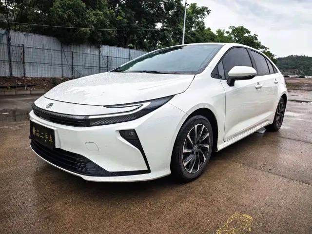 Фотография автомобиля — Toyota Corolla