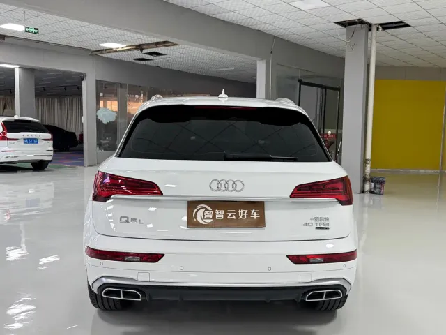 Audi Q5L — Фото автомобиля 8