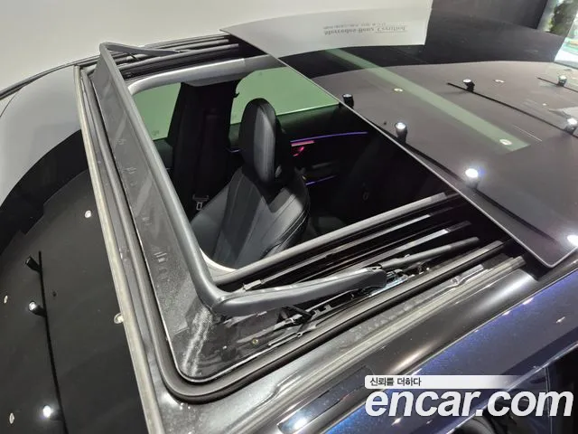 Mercedes-Benz E-Class — Фото автомобиля 20