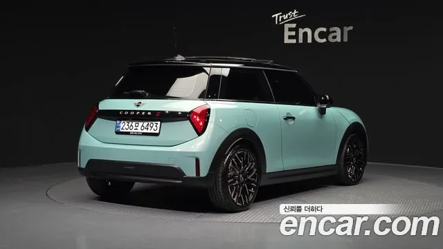 Mini Cooper — Фото автомобиля 2