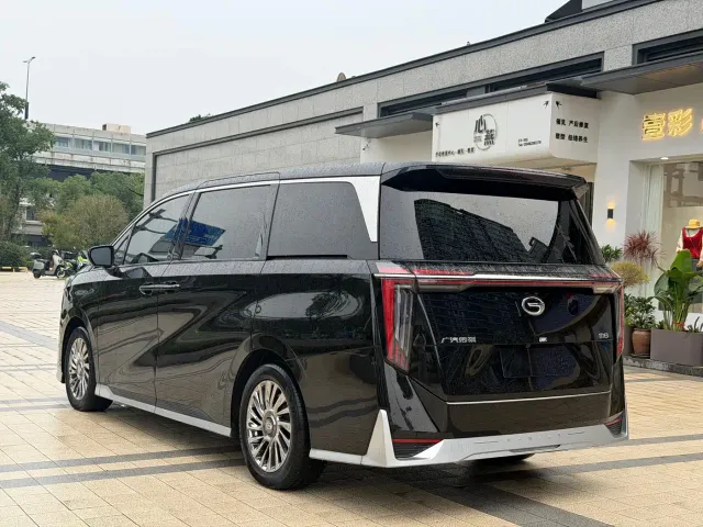 GAC Trumpchi M8 — Фото автомобиля 12