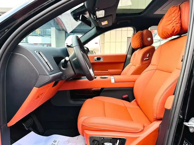 Li Auto L7 — Фото автомобиля 4