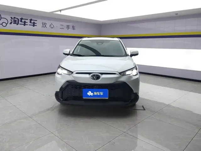 Toyota Frontlander — Фото автомобиля 2