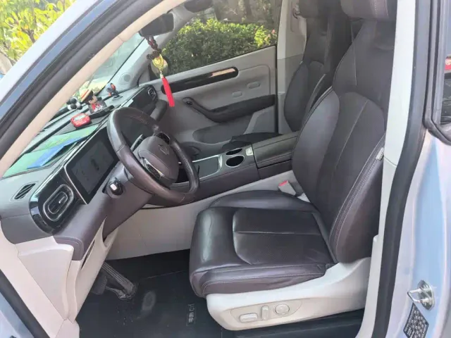Leapmotor Leapmotor C11 2023 Range Extender 180 Comfort Edition — Фото автомобиля 11