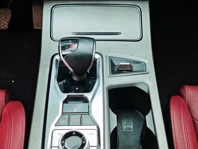 Jetour X70 Plus — Фото автомобиля 13