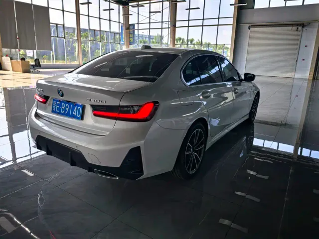 BMW 3 Series — Фото автомобиля 7