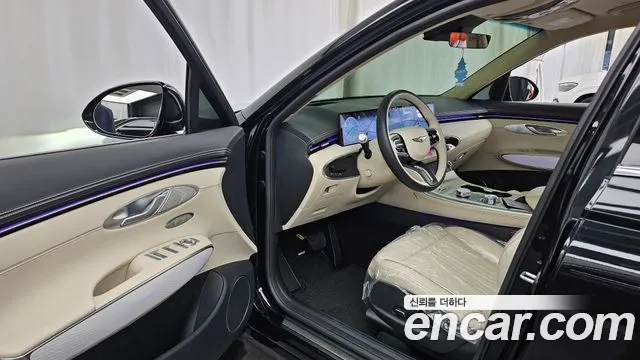 Genesis GV70 — Фото автомобиля 15