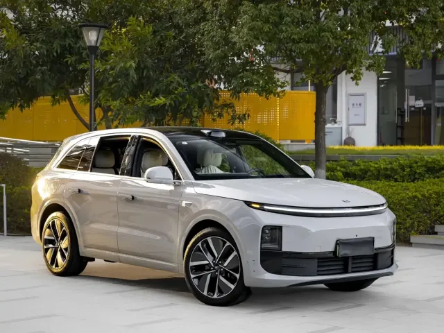 Фотография автомобиля — Li Auto L6