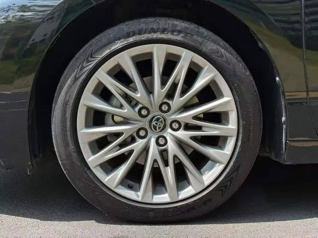Toyota Avalon — Фото автомобиля 6