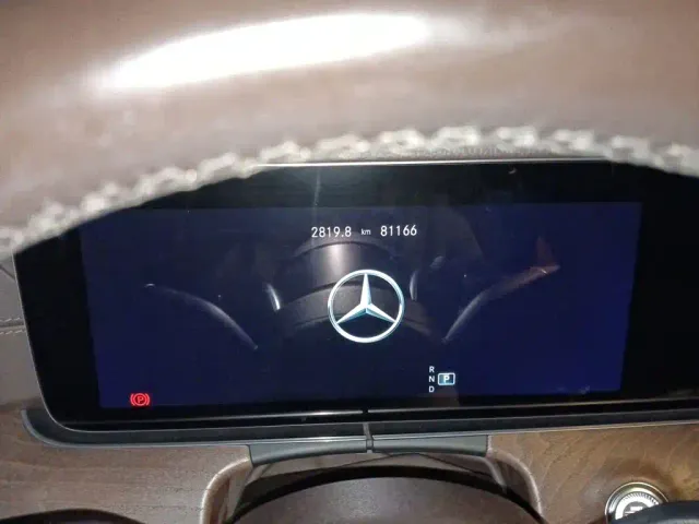 Mercedes-Benz E-Class — Фото автомобиля 4