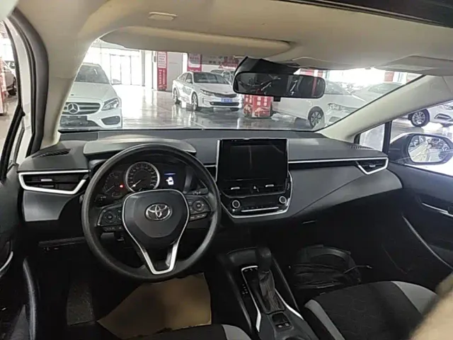 Toyota Corolla — Фото автомобиля 5