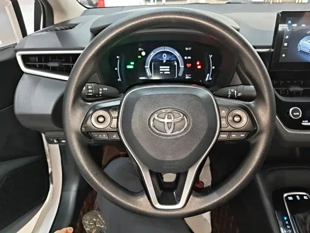 Toyota Corolla — Фото автомобиля 10