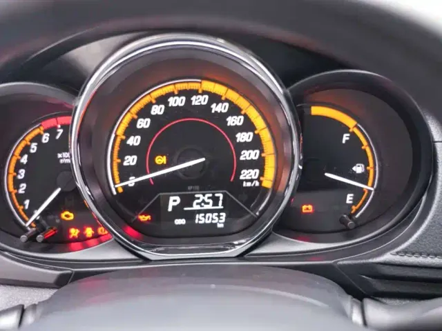 Toyota YARiS L Zhi Xuan — Фото автомобиля 11