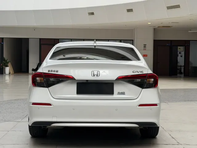 Honda Civic — Фото автомобиля 5