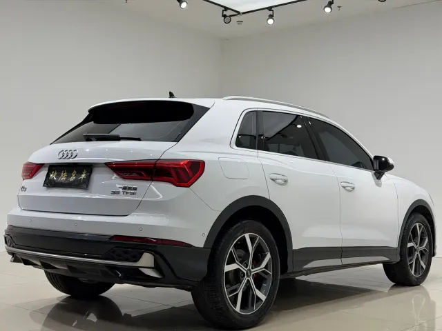 Audi Q3 — Фото автомобиля 17