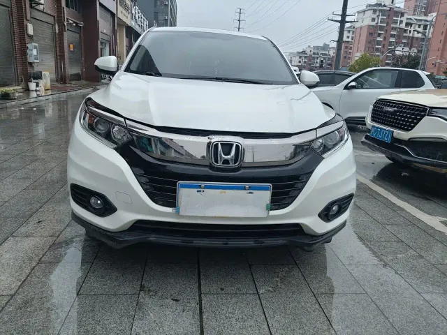 Honda Vezel — Фото автомобиля 2